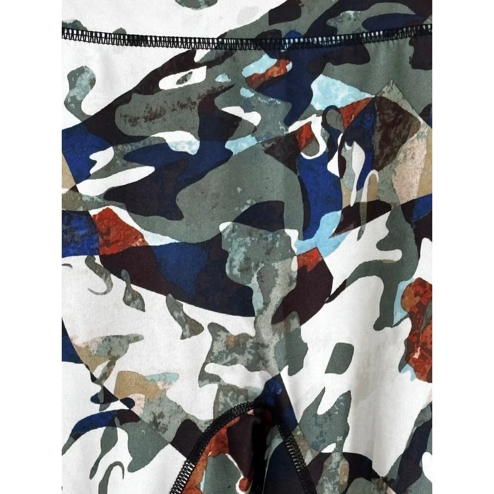 Free People Movement 7/8 Camo Print Leggings with Ruched Detail High Waist‎ Sz L - Picture 7 of 9